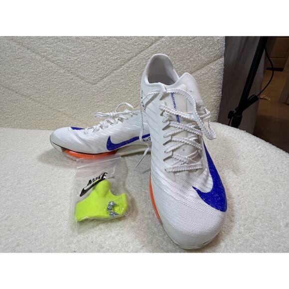 Athletic_Shoes